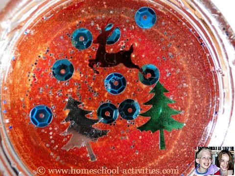 christmas tree and reindeer in a lava lamp science experiment